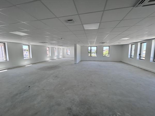 Bureaux neufs à louer ou à vendre à proximité du centre ville de Bourg en Bresse