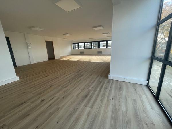 BUREAUX À LOUER-89 M²-FORUM D'ORVAULT