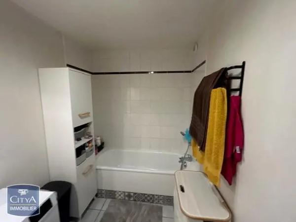 Appartement à louer 2 pièces 51.64m²