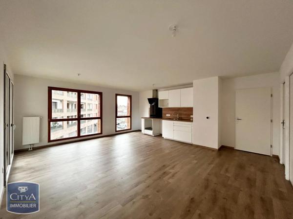 Appartement à louer 4 pièces 85.6m²