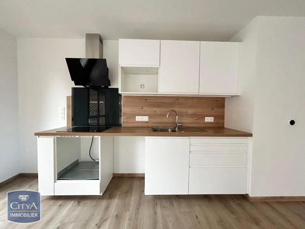 Appartement à louer 4 pièces 85.6m²