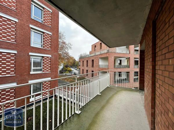 Appartement à louer 4 pièces 85.6m²