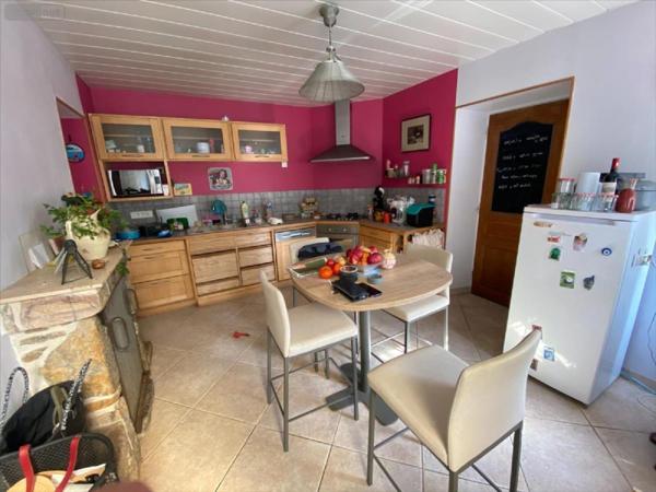 Maison à vendre à Saint-Sauveur-Villages dans la Manche (50490), ref : 188