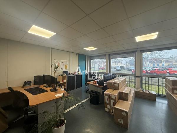 BUREAUX - AVON - FONTAINEBLEAU - RARE SUR SECTEUR