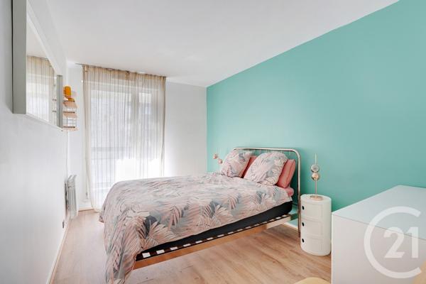 Appartement F3 à vendre  3 pièces - 80 m2 PARIS - 75019