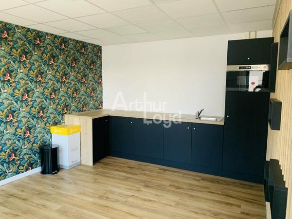 CENTRE VILLE ANNECY- A LOUER PLATEAUX DE BUREAUX-DIVISIBLES A PARTIR DE 117 m²