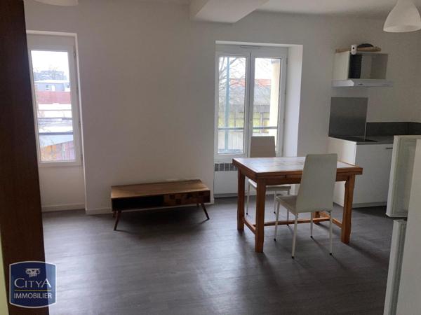 Location appartement Corbeil-Essonnes (91100) 1 pièce 26.4m²