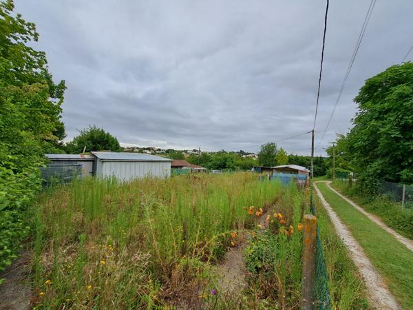 Terrain  545 m²