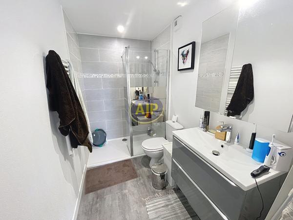 Appartement à louer Merignac : 2 pièces, 47m² avec 1 chambre(s) à 890€ - AJP Immobilier Mérignac