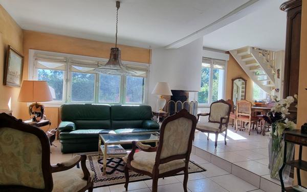 Maison à vendre    5 pièces •  Idron