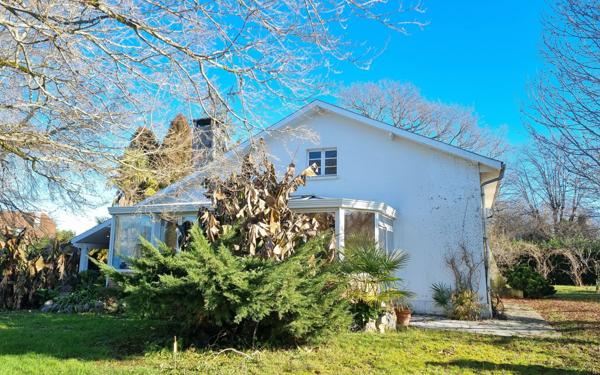 Maison à vendre    5 pièces •  Idron