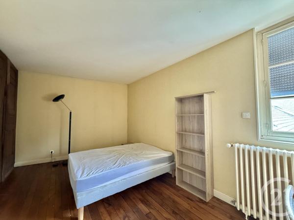 Appartement F5 à vendre  5 pièces - 152,10 m2 MOULINS - 03