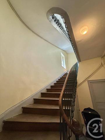 Appartement F5 à vendre  5 pièces - 152,10 m2 MOULINS - 03