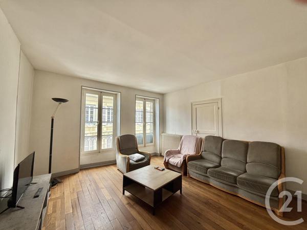 Appartement F5 à vendre  5 pièces - 152,10 m2 MOULINS - 03