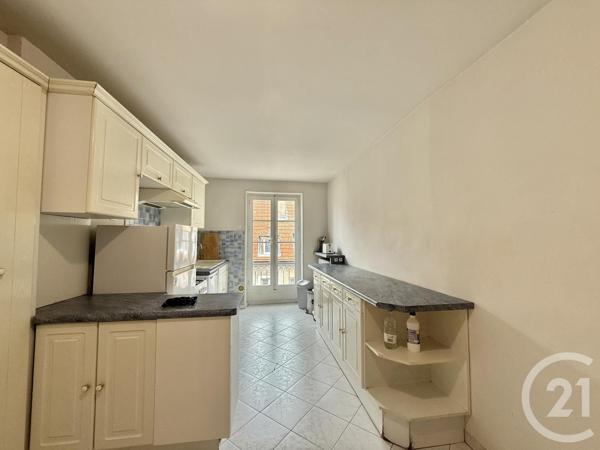 Appartement F5 à vendre  5 pièces - 152,10 m2 MOULINS - 03