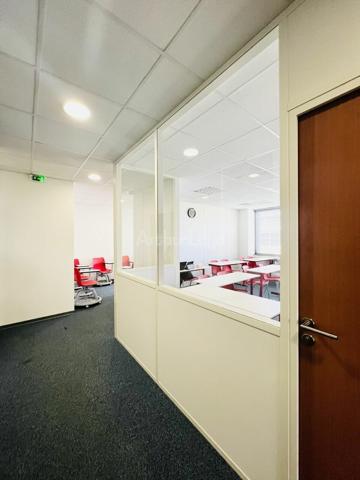 BUREAUX à LOUER de 627 m²