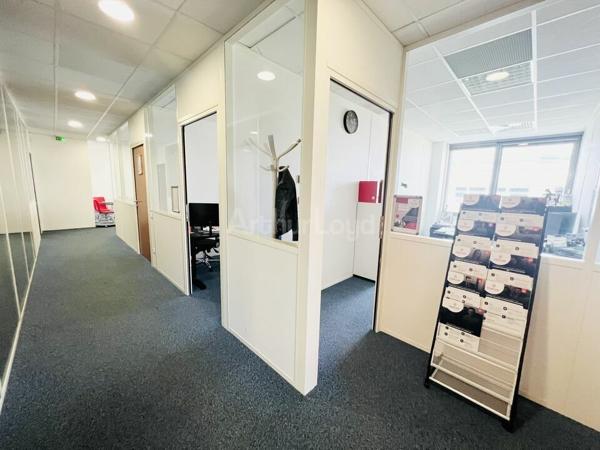 BUREAUX à LOUER de 627 m²