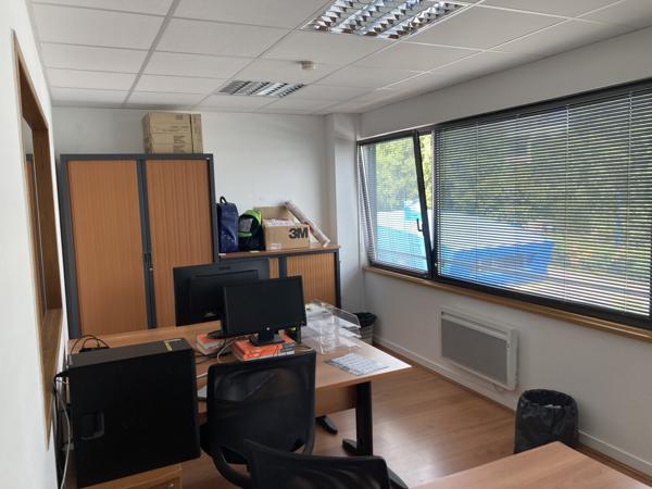 BREST PORT DE COMMERCE BUREAU A LOUER