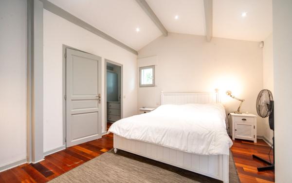 Maison à vendre    7 pièces • 255 m2 Seignosse