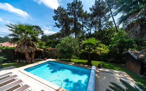 Maison à vendre    7 pièces • 255 m2 Seignosse