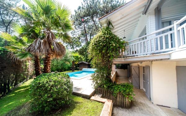 Maison à vendre    7 pièces • 255 m2 Seignosse