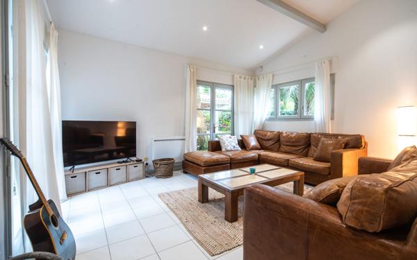 Maison à vendre    7 pièces • 255 m2 Seignosse