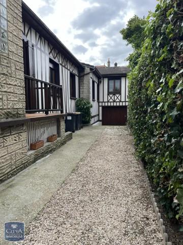 Maison à louer 6 pièces 128m²