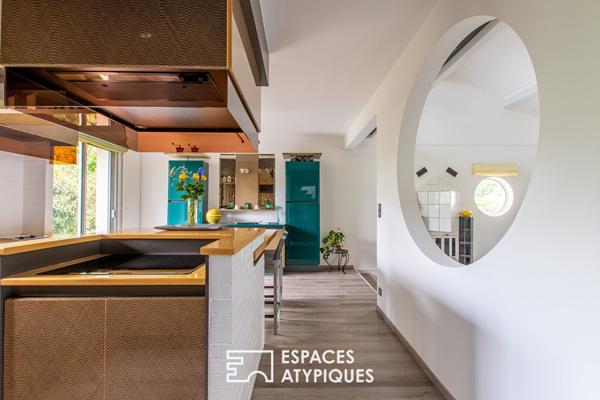 Elégante contemporaine avec piscine intérieur