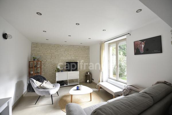 Maison en pierre avec dépendance (78)