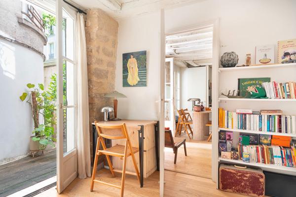 Appartement de caractère avec jardin au pied du Canal St Martin