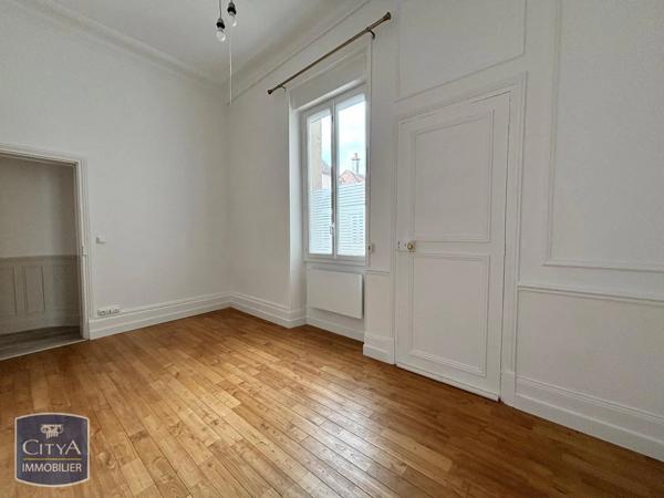 Appartement à louer 5 pièces 133.82m² Château-Thierry (02400)