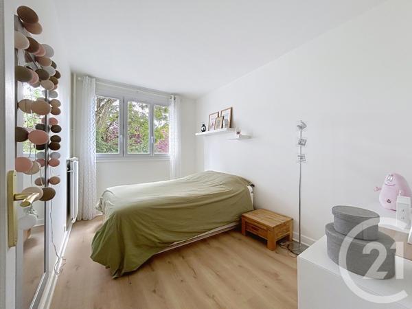 Appartement F4 à vendre  4 pièces - 78,29 m2 DEUIL LA BARRE - 95