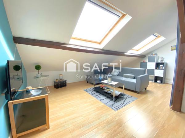 Charmant dernier étage, lumineux et au calme