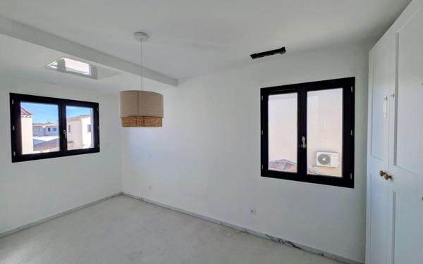 Maison à vendre    5 pièces •  Montfavet - Avignon