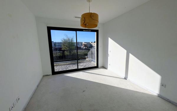 Maison à vendre    5 pièces •  Montfavet - Avignon