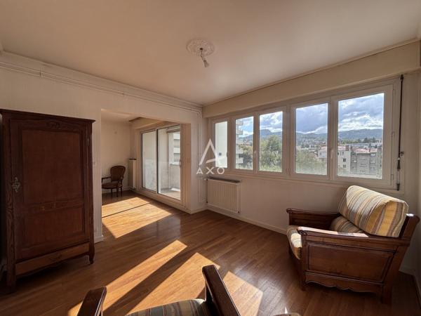 Appartement avec balcon, parking sécurisé, quartier des Salins