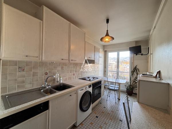 Appartement avec balcon, parking sécurisé, quartier des Salins