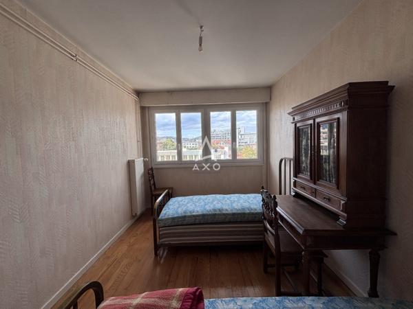 Appartement avec balcon, parking sécurisé, quartier des Salins