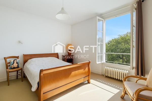 Grande maison familiale avec jardin arboré à Alfortville