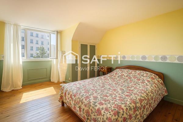 Grande maison familiale avec jardin arboré à Alfortville