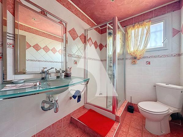 Maison 5 pièces 168.21 m2