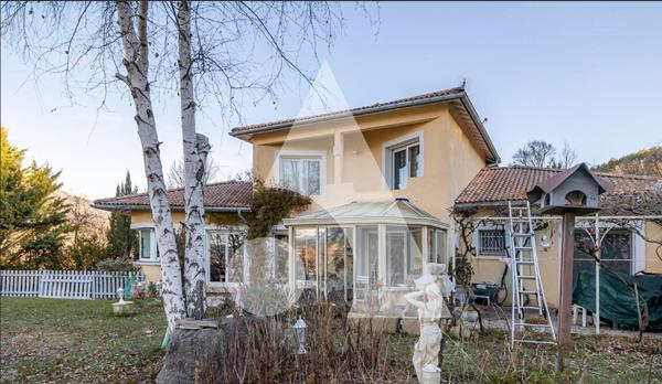 Maison 5 pièces 168.21 m2