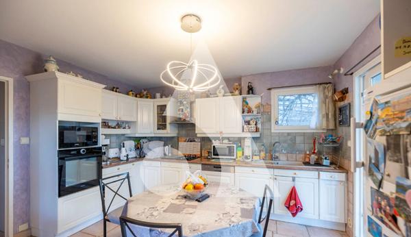Maison 5 pièces 168.21 m2