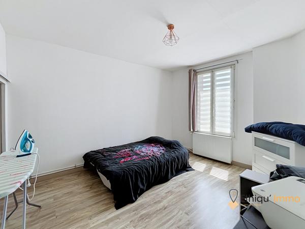 Maison familiale 146 m² – 4 chambres – Jardin, garage et dépendance aménageable
