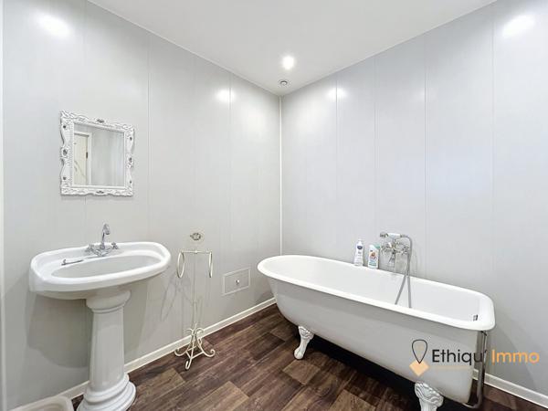 Maison familiale 146 m² – 4 chambres – Jardin, garage et dépendance aménageable