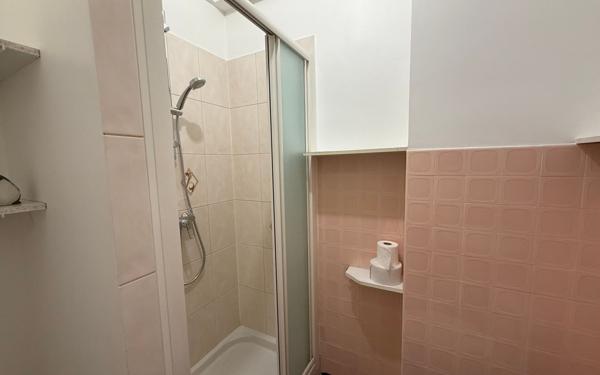 Appartement à louer    1 pièce •  Clamart