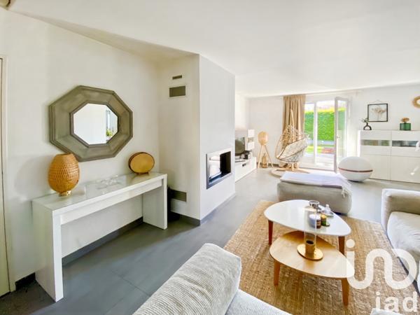 Maison 7 pièces de 124 m² à Marolles-en-Brie (94440)