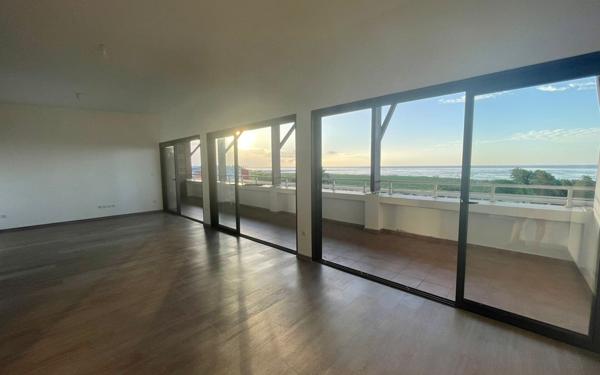 Appartement à vendre    4 pièces •  Cayenne