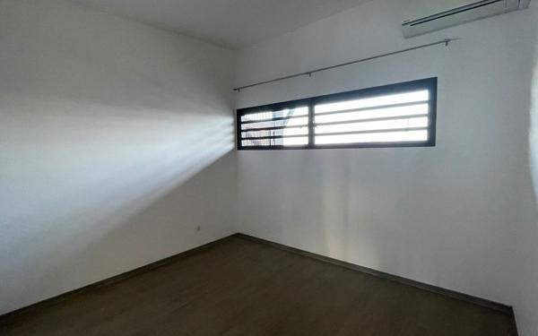 Appartement à vendre    4 pièces •  Cayenne
