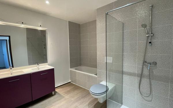 Appartement à vendre    4 pièces •  Cayenne